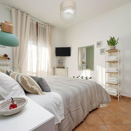 Summer&Winter Home By The Sea Fiumicino Exterior foto
